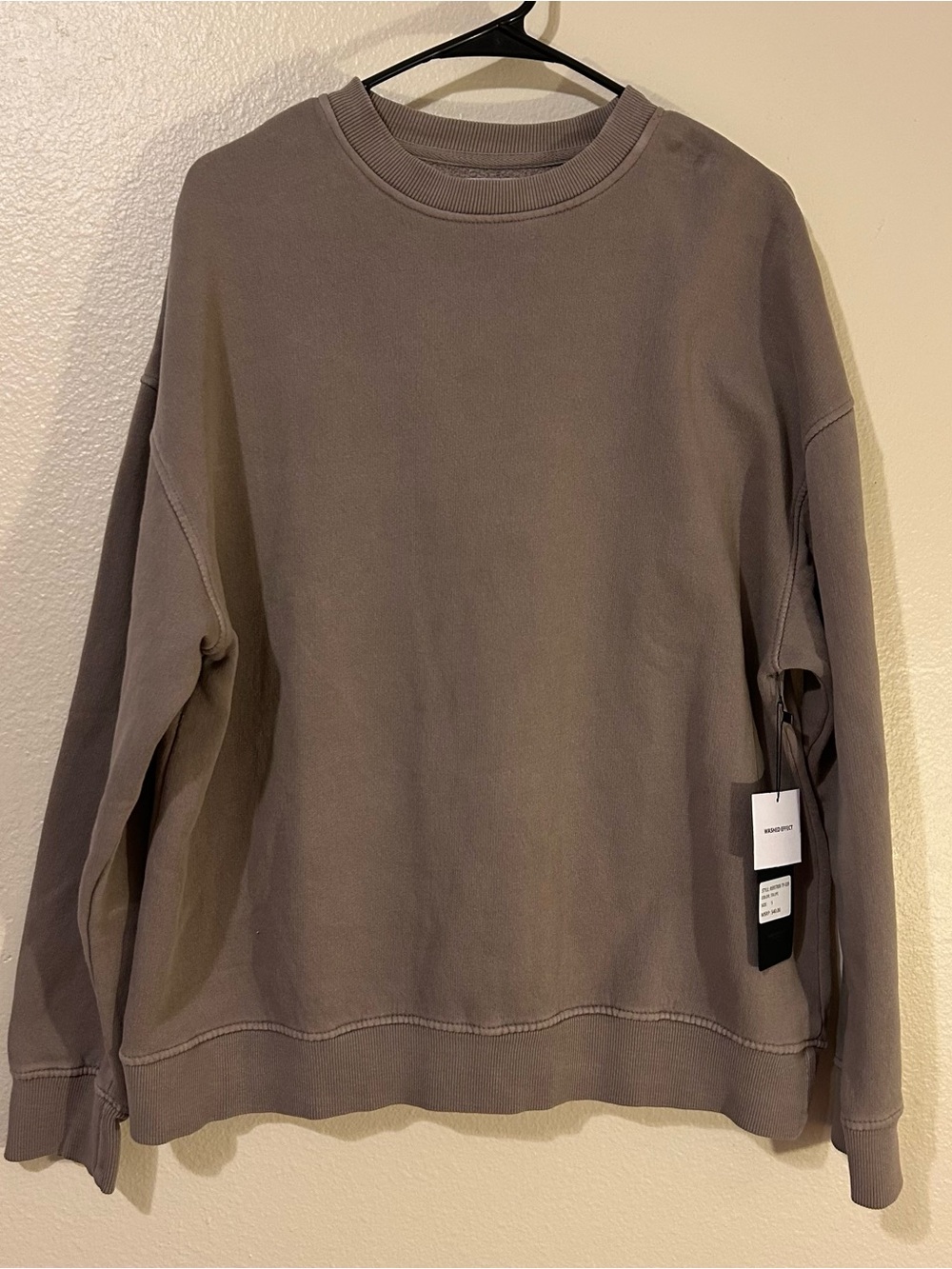 Reserved Supply Mens Oversize Fit Crewneck Sweatshirt Size Small NWT